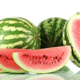 watermelons cut into pieces of varying size