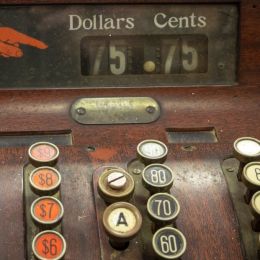 Old fashioned cash register