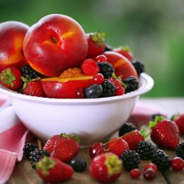 bowl full of fruit